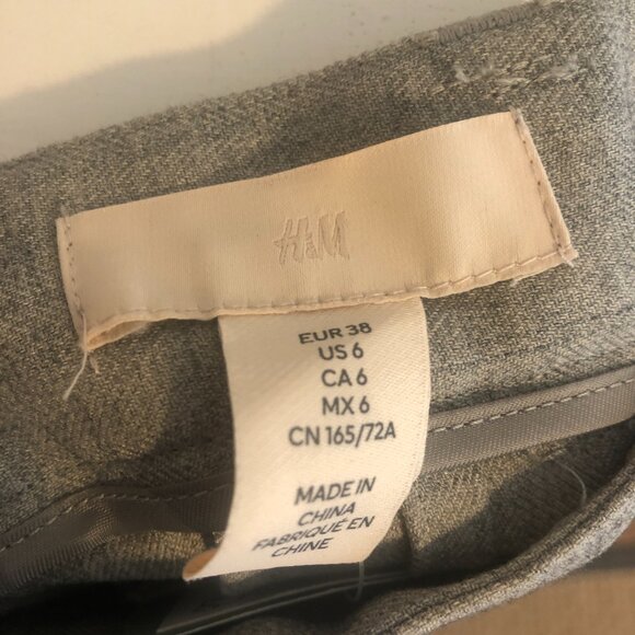 NWT H&M Women's High-Rise Tailored Wide-Leg Pleated Trousers, Size 6 - Picture 8 of 15